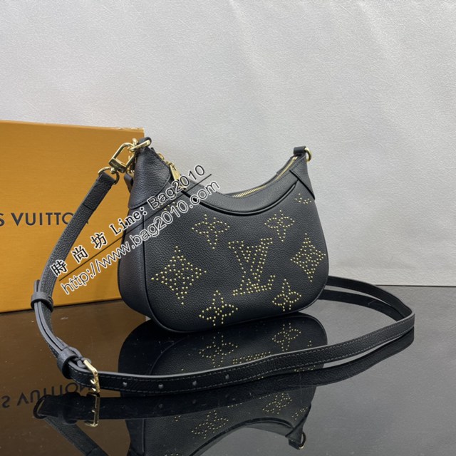 LV路易威登2023专柜新款M46735 饰钉精巧构筑经典Monogram图案Bagatelle手袋 ydh5311